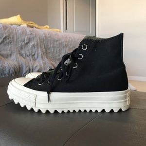 Platform Converse